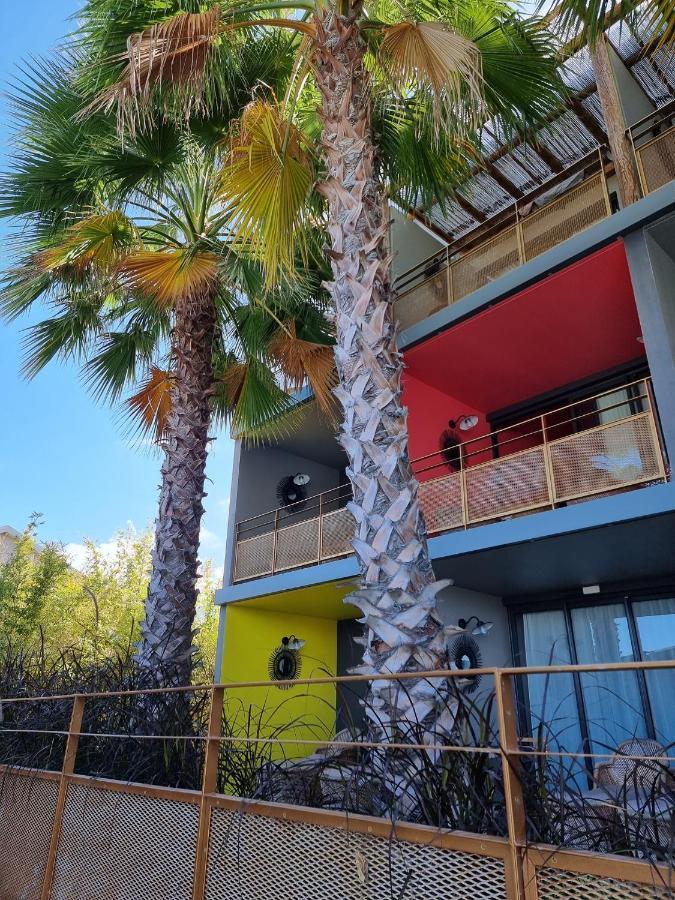 Dina Morgabine Saint Gilles Hotel Buitenkant foto