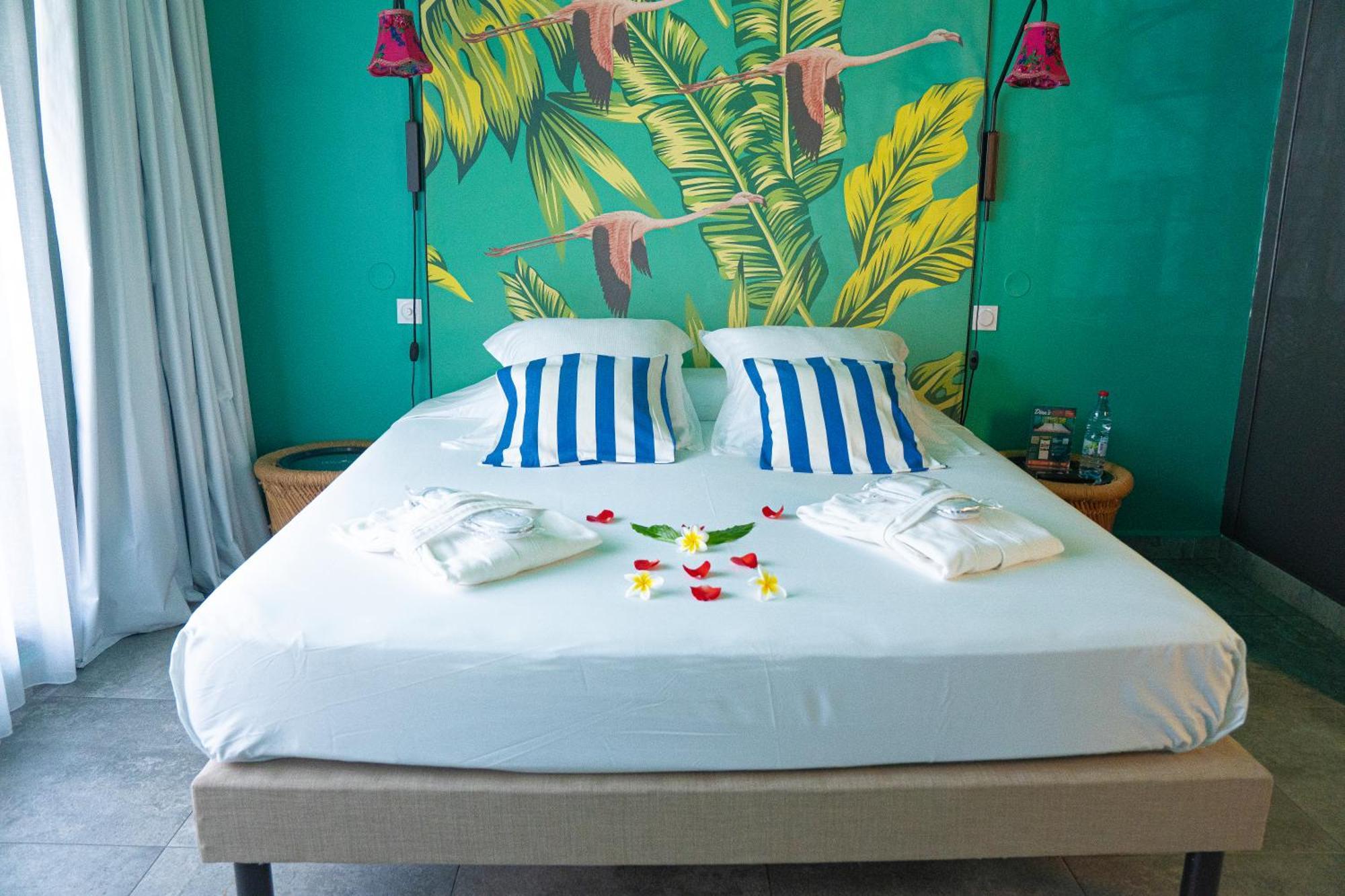Dina Morgabine Saint Gilles Hotel Buitenkant foto
