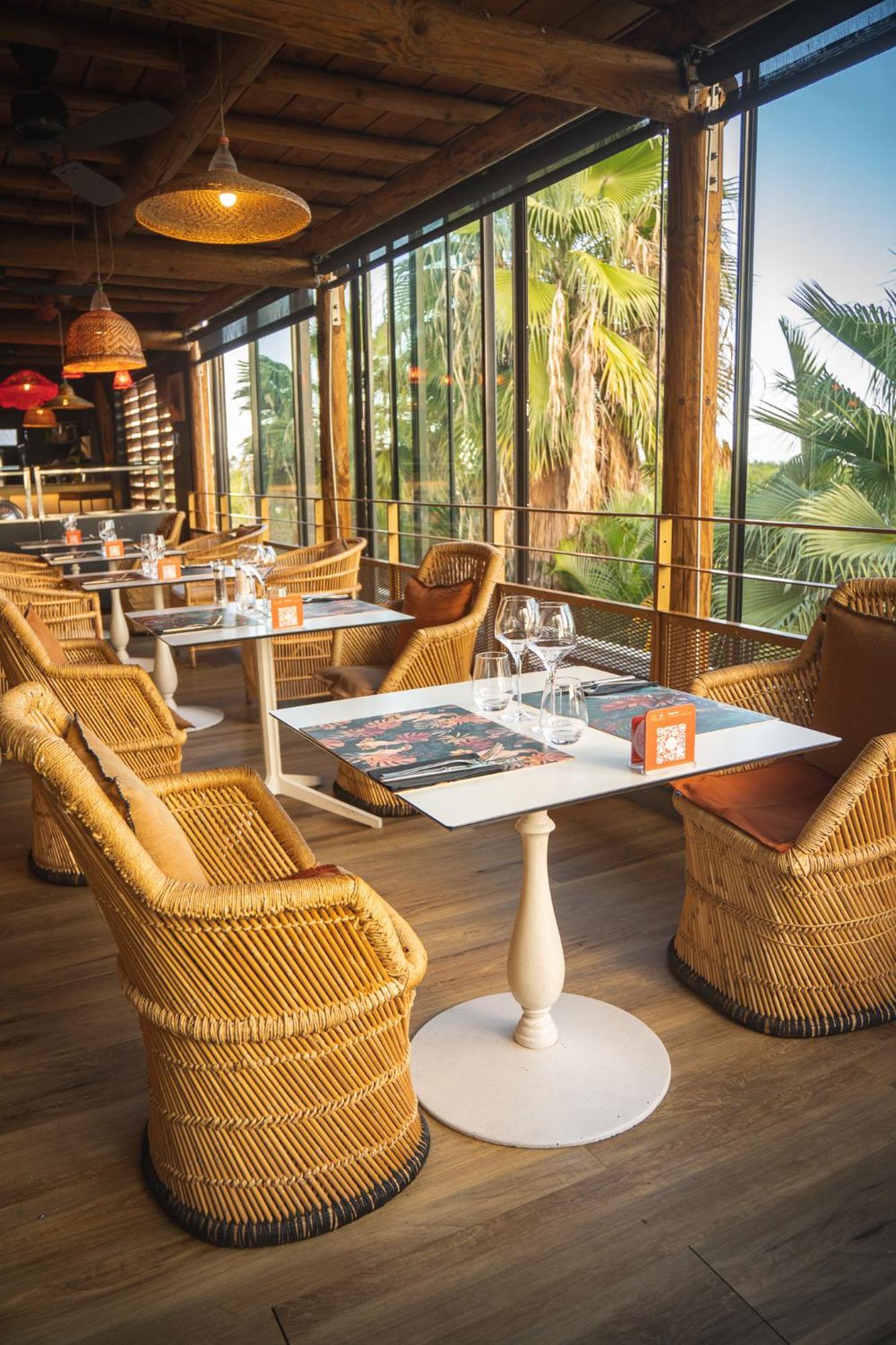 Dina Morgabine Saint Gilles Hotel Buitenkant foto